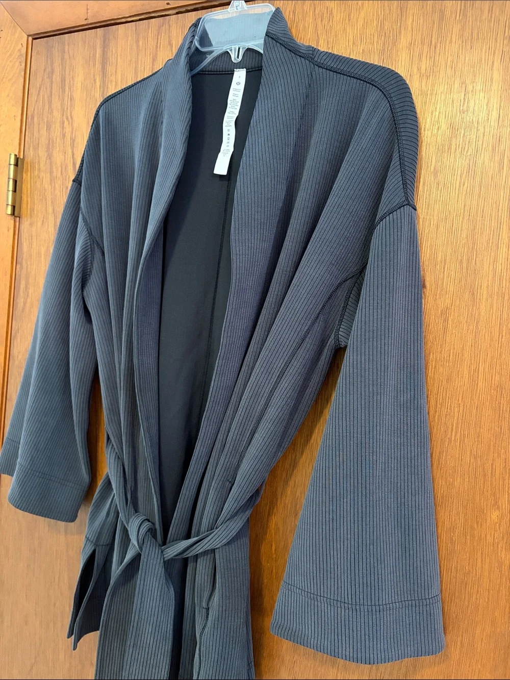 Lululemon Ribbed Softstreme Belted Wrap Jacket 8 Charcoal Gray Black W3GS7S